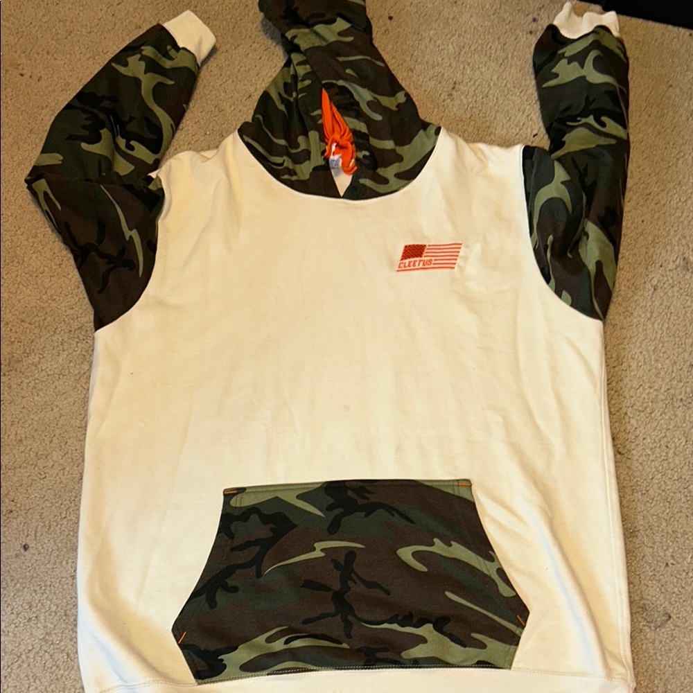 Camouflage and cream Hoodie
